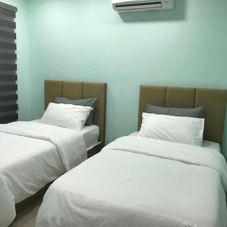 Homestay Stardow~星窗名宿~ 新山 外观 照片