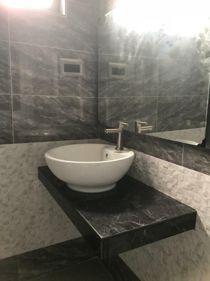 Homestay Stardow~星窗名宿~ 新山 外观 照片